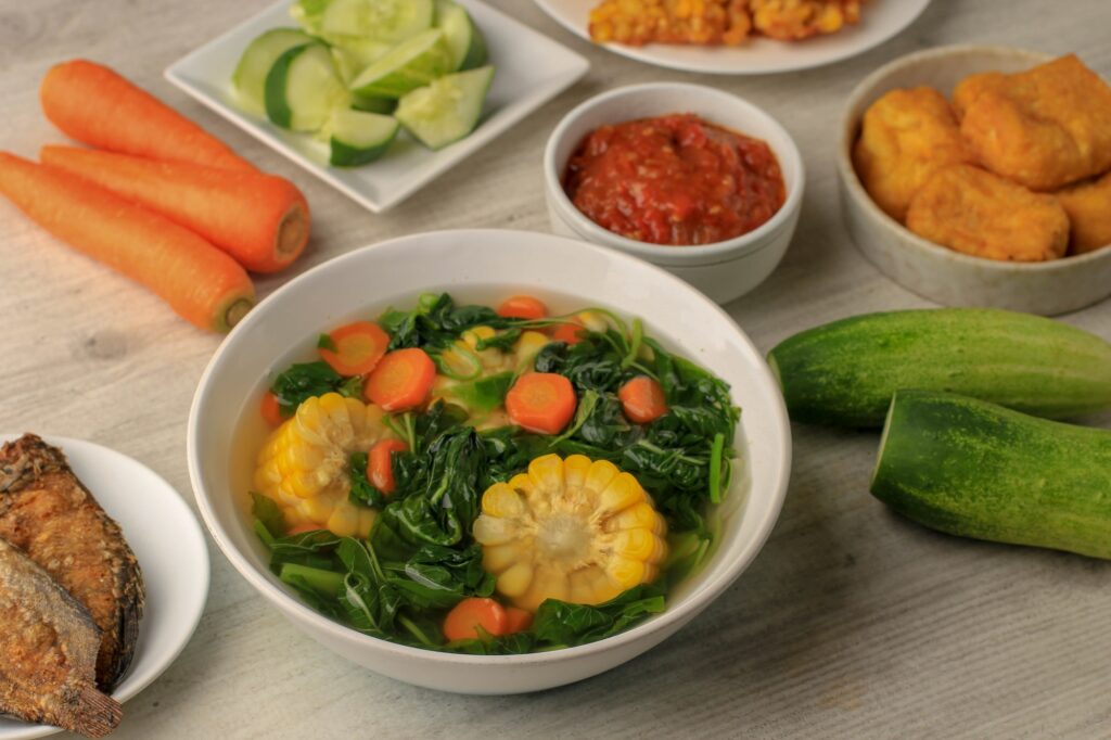 Sayur Bening Bayam is Daily Menu in Indonesian family made from Spinach Carrot and Corn jajandikitid Resep Sayur Bening Bayam