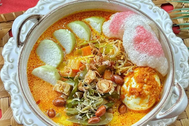 Lontongmedan jajandikitid kuliner khas medan lontong medan