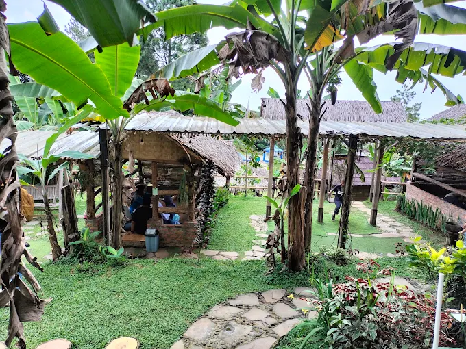 Unnamed 22 jajandikitid Suasana di Kopi Koneng Sentul