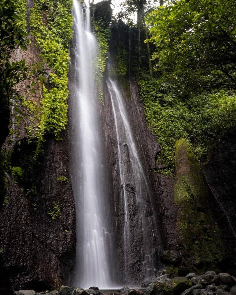 Curugnangka jajandikitid curug nangka salah satu curug di bogor yang populer