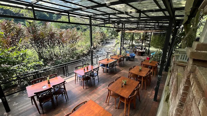 5 teras gadog jajandikitid teras gadog kafe nuansa alam di bogor