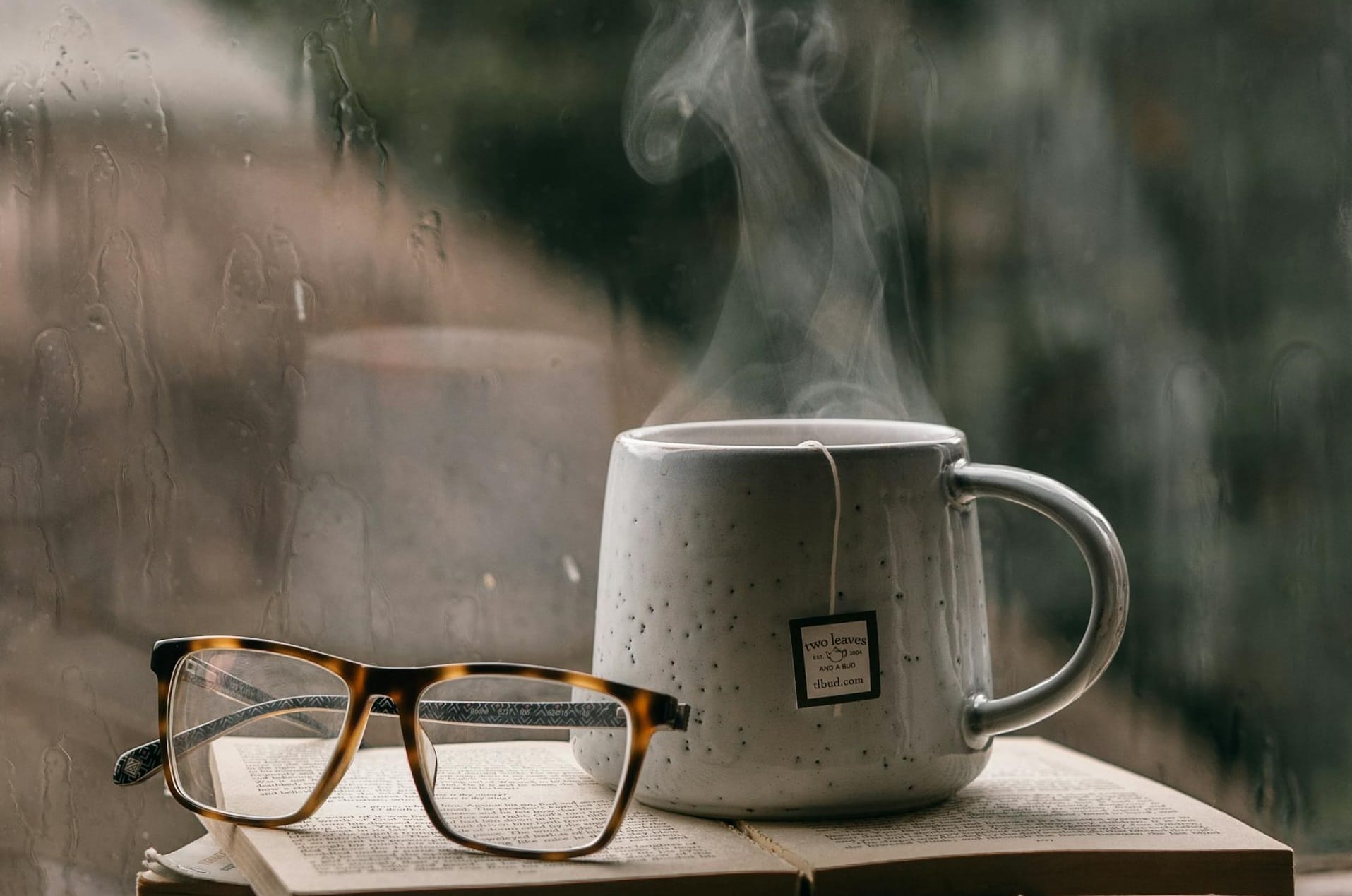 Teh Hangat Minuman Saat Musim Hujan Jajandikitid